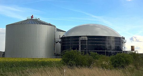 Biogasanlage; Bild von Gerald Krieseler auf Pixabay